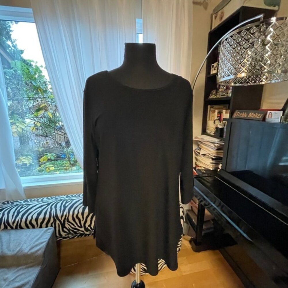 Sympli Black Tunic